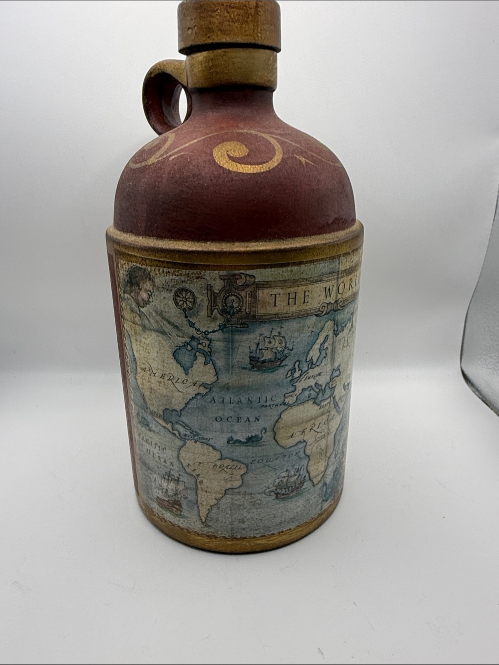 Vintage-Style Map Ceramic Decorative Bottle - Red and Tan